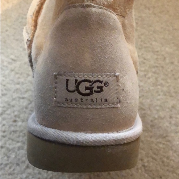 Classic Tall Women’s Ugg Boots - Picture 8 of 8